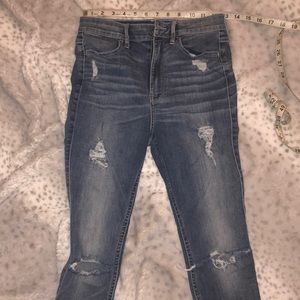 Ripped Hollister skinny jeans